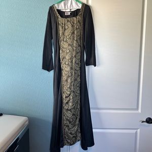 The Pirate Dressing renaissance dress